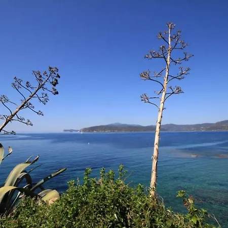 Meraviglioso Villino Direttamente Sul Mare Con Posto Auto E Aria Condizionata! Ferienhaus