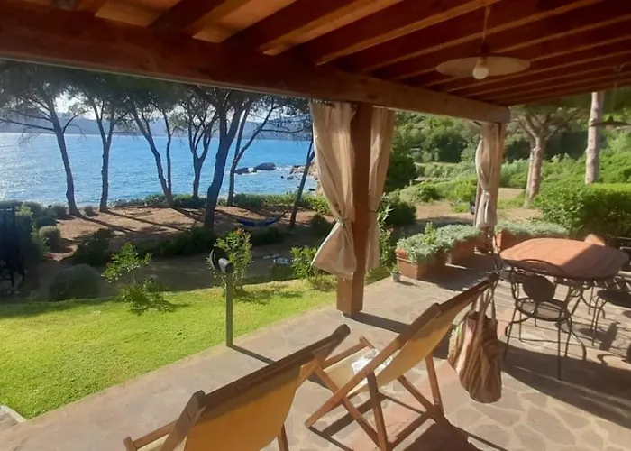 Incantevole Villino Sul Mare Con Accesso Diretto Spiaggia, Posto Auto E Aria Condizionata! Casa de Férias *