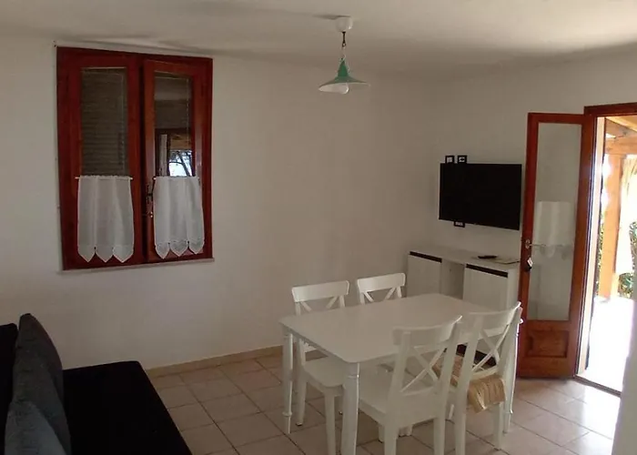 Incantevole Villino Sul Mare Con Accesso Diretto Spiaggia, Posto Auto E Aria Condizionata!