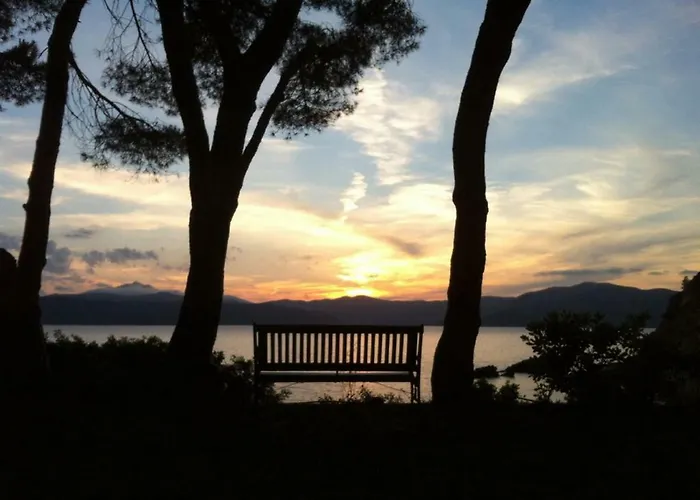 Incantevole Villino Sul Mare Con Accesso Diretto Spiaggia, Posto Auto E Aria Condizionata!
