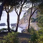 Incantevole Villino Sul Mare Con Accesso Diretto Spiaggia, Posto Auto E Aria Condizionata! بيت للعطل *