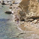 Incantevole Villino Sul Mare Con Accesso Diretto Spiaggia, Posto Auto E Aria Condizionata! * カポリーヴェリ
