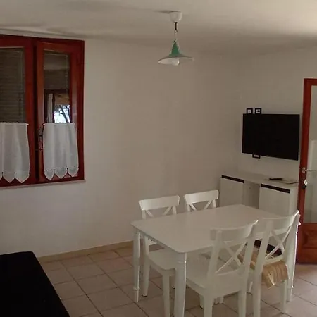 Incantevole Villino Sul Mare Con Accesso Diretto Spiaggia, Posto Auto E Aria Condizionata!