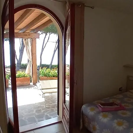 別荘 Incantevole Villino Sul Mare Con Accesso Diretto Spiaggia, Posto Auto E Aria Condizionata! *