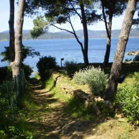 펜션 Meraviglioso Villino Direttamente Sul Mare Con Posto Auto E Aria Condizionata! 카폴리베리